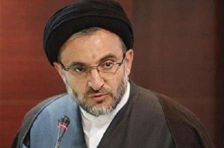 بقاع متبرکه در رسیدگی به معضلات اجتماعی نقش محوری دارد