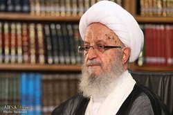 فتوای حرام بودن جوایز «برنده باش»، عامل حذف برنامه آیت‌الله مکارم‌شیرازی از کنداکتور شبکه ۳؟
