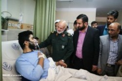 عیادت معاون سازمان بسیج از جوان مضروب ناهی از منکر