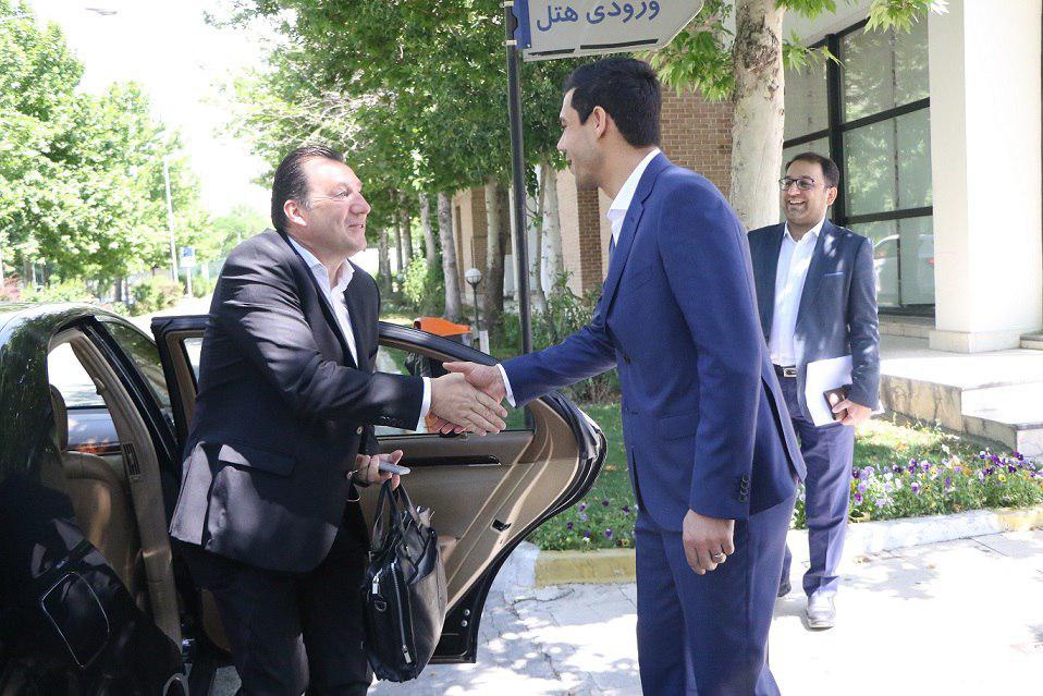 بازدید مارک ویلموتس از امکانات مرکز ملی فوتبال ایران ( تصاویر )