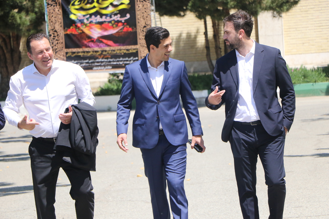 بازدید مارک ویلموتس از امکانات مرکز ملی فوتبال ایران ( تصاویر )