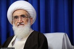 آیت الله نوری همدانی: سقوط آل سعود نزدیک است