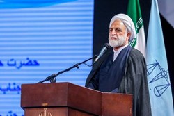 مسئولان باید همه توان خود را برای خدمت به ملت ایران بکار گیرند