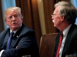 ظریف: ترامپ تمام می&zwnj;شود ایران می&zwnj;ماند