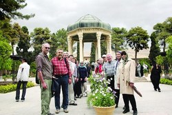 جذب گردشگر به قیمت کاهش شأن جامعه!
