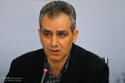 تئاتر نباید کالای لوکس شود