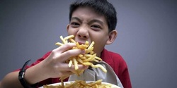غذا خوردن احساسی؛ اعتیادی که تلاش‌های کاهش وزن شما را به فنا می‌دهد