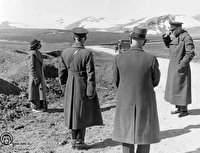 تلفیقی از شاپو، پالتو، گیوه و بی‌سوادی!