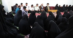 امر به معروف و نهی از منکر با محوریت مساجد انجام شود