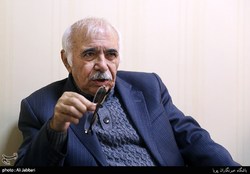 محمدعلی بهمنی در «نشست شاعران آزاد ایران» تجلیل می‌شود
