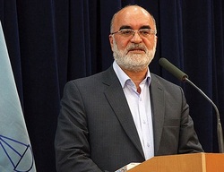 خام فروشی ، صنایع کشور را با مشکل مواجه کرده است