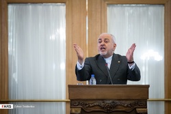 برجام مقدس نیست لازم باشد خارج می‌شویم
