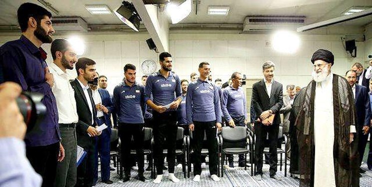 عطایی : دیدار با رهبری برایم وصف ناپذیر بود عطایی : دیدار با رهبری برایم وصف ناپذیر بود