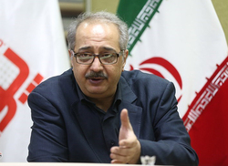 آزاده، منیع الطبع و حق‌طلب بود