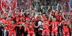 رونمایی از پیراهن پرسپولیس همزمان با جشن قهرمانی