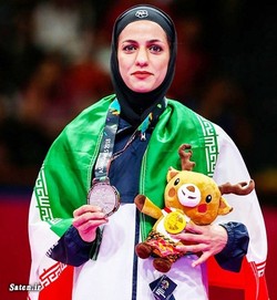 خوشحالم که طلسم‌شکنی کردم