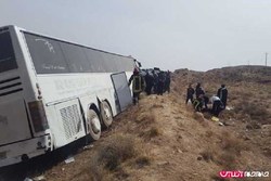 ۳۶ مصدوم و کشته در تصادف خاور با اتوبوس