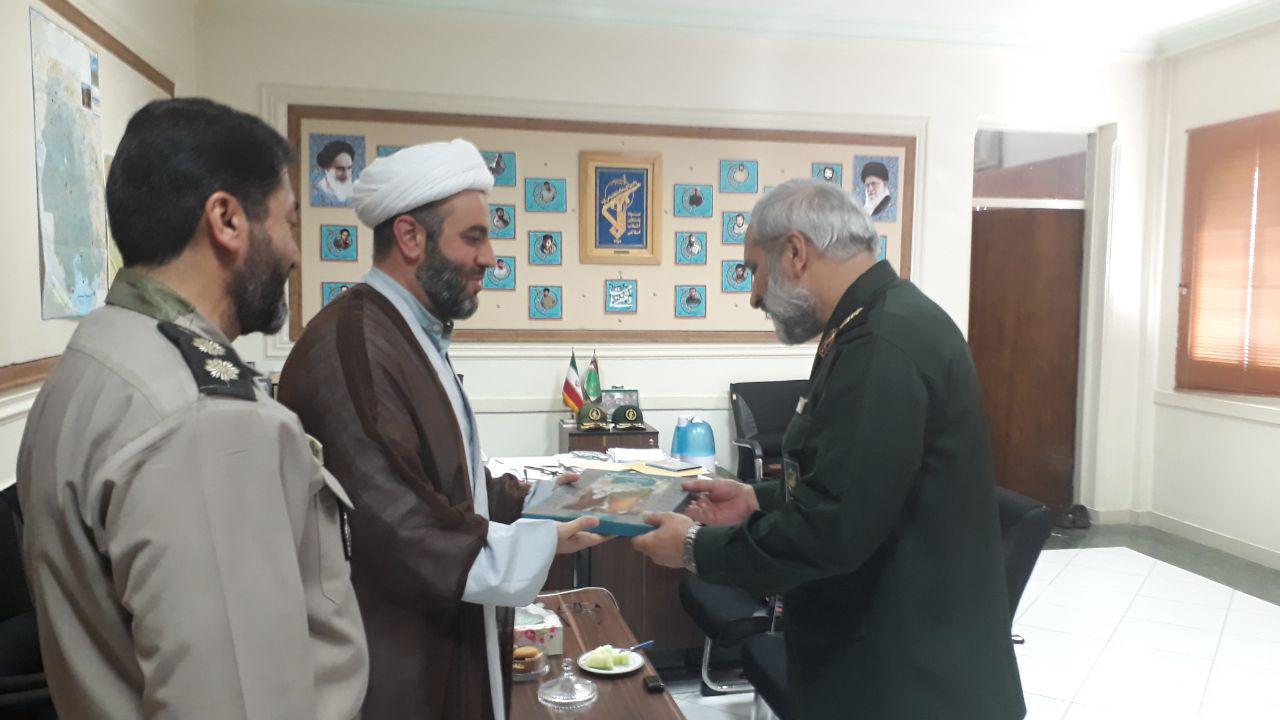 رئیس عقیدتی سیاسی ستاد نزاجا با فرمانده سپاه محمد رسول الله تهران بزرگ دیدار کرد رئیس عقیدتی سیاسی ستاد نزاجا با فرمانده سپاه محمد رسول الله تهران بزرگ دیدار کرد