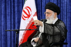 مذاکره با امریکا در هیچ سطحی و هیچ مکانی