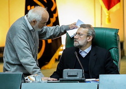 متهمان به فساد و خیانت را از ورود به مجلس منع کنید
