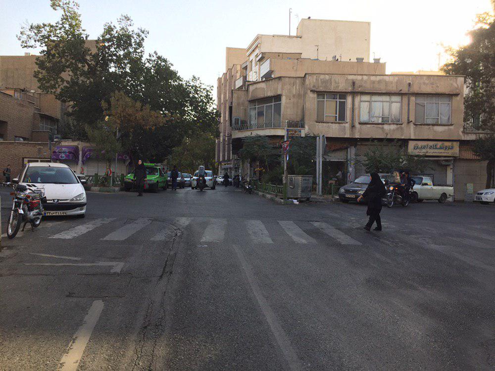 خطوط رنگ پریده شهر تهران خطوط رنگ پریده شهر تهران