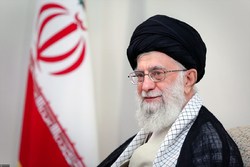 در علمای شیعه و اسلام جامعتر از آقای خامنه‌ای نداریم
