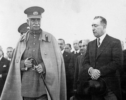 داد و ستد قزاق با روشنفکران