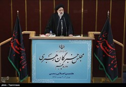رئیسی: با رشوه ویلای ۴ هزار متری به قاضی مواجهیم
