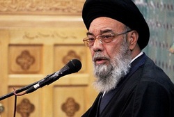 سیاست‌های رهبر انقلاب برگرفته از قرآن است