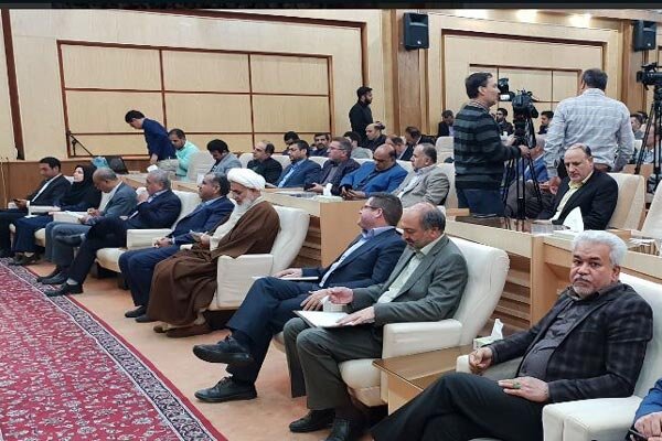آقای استاندار چرا در انتخاب مدیران بومی خلف وعده کردید / ضعف مدیریت بودجه های استان را برباد داده است آقای استاندار چرا در انتخاب مدیران بومی خلف وعده کردید / ضعف مدیریت بودجه های استان را برباد داده است