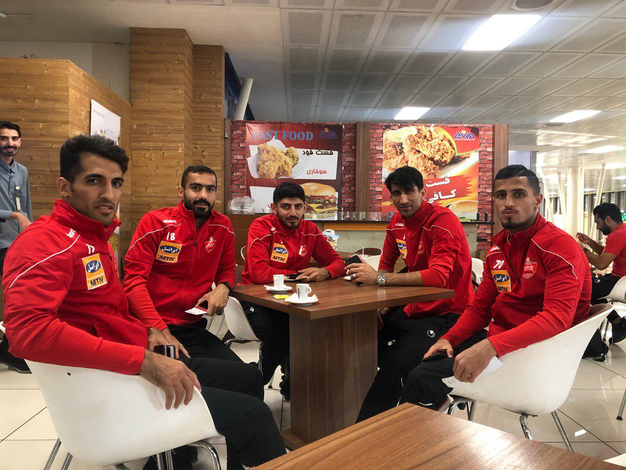پرسپولیس با ۱۸ بازیکن راهی اهواز شد+تصاویر