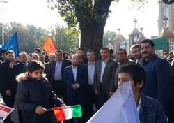 حضور پرسنل شهرداری منطقه ۸ در راهپیمایی ۱۳ آبان