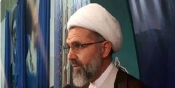 در مجلس چه خبر است که برخی‌ها اینقدر هزینه می‌کنند تا به آنجا بروند!