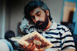 از علاقه وافر به امام خمینی تا همراهی با دانشجویان در تسخیر لانه جاسوسی