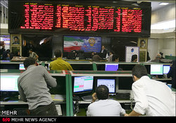 ارز و طلا ریخت، بورس رکورد زد