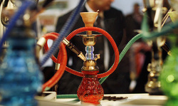 چاق‌کردن قلیان‌ها با دودکردن قانون