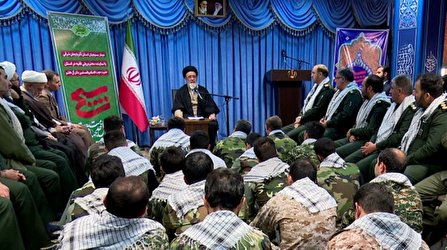 تفکر و فرهنگ بسیجی در جامعه تقویت شود