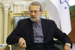 لاریجانی: ستاد‌های حمایت از بیکارشدگان کرونا تشکیل شود
