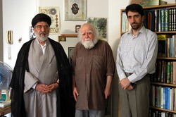 بر محمل دردمندی و فرهنگبانی