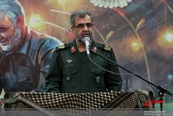 سردار شهید سلیمانی ادبیات ایثار و مقاومت را در مقابل کفر ارتقاء بخشید