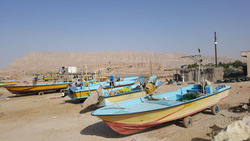 بیکاری ساحل نشینان در کنار هزاران شغل دریایی