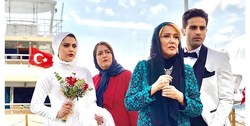 گدایی لوکیشن در ساحل استانبول
