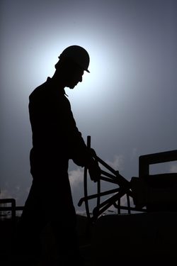 عملیات اجرایی خط انتقال آب‌رسانی درچه به پالایشگاه اصفهان آغاز شد