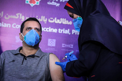 آغاز واکسیناسیون ایرانی‌ها علیه کرونا قبل از نوروز