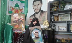 معلم شهیدی که نیمه شب‌ها آذوقه به خانه فقرا می‌برد