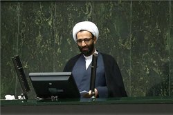 سلیمی در صحن مجلس:
۸۰ هزار میلیارد تومان رانت در بازار فولاد وجود دارد