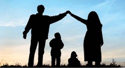ظاهر زندگی دیگران را با باطن زندگی خود مقایسه نکنیم