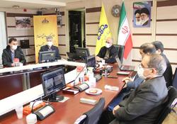 دریافت تندیس نقره ای مسئولیت‎های اجتماعی وزارت نفت