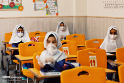 انکار و اجبار در بازگشایی مدارس!