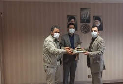 تقدیرمجری کل طرح های زیربنایی اصفهان از سرپرست مخابرات